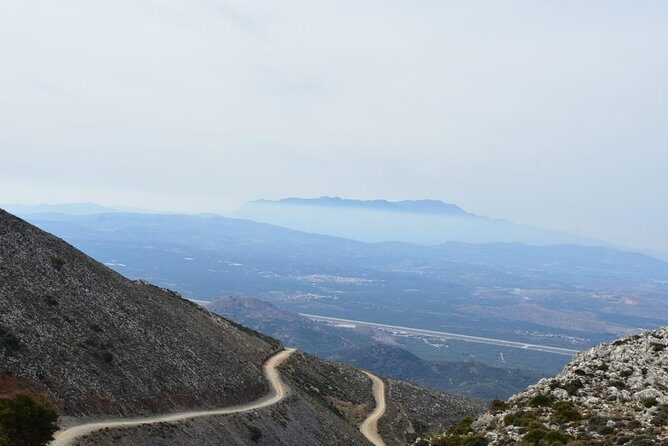 4x4 self drive adventure_Cretan mainland - Lassithi Plateau drive: the 1200m photo moment