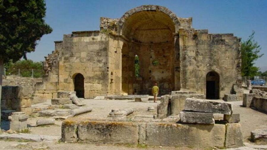 Archaeological and Natural Beauties of South Central Crete - Phaistos palace: the Minoan power center in the Mesara valley