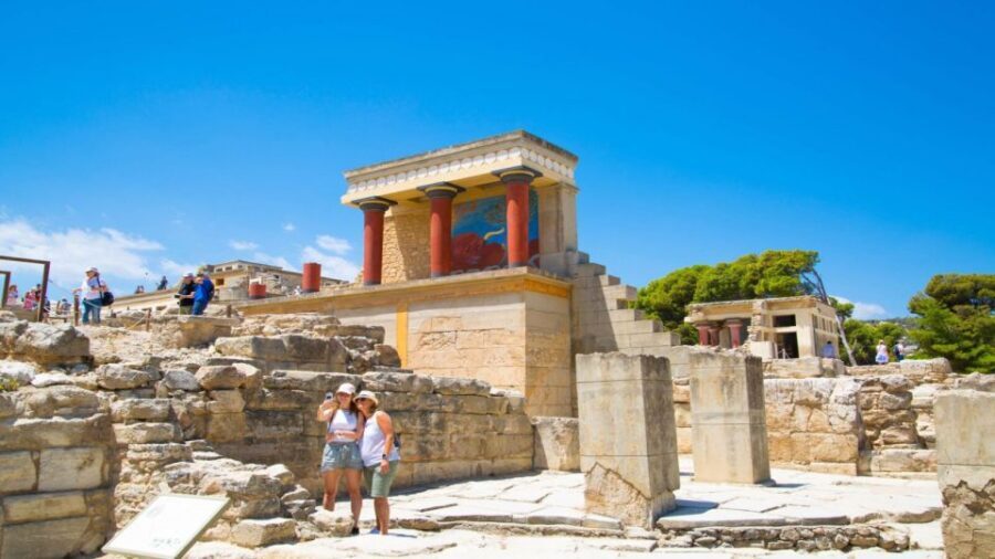 Crete: Knossos E-Ticket with Audio Guide & Optional Museum - Getting in smoothly: the e-ticket, the app, and the device reality