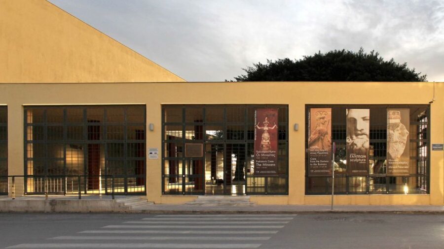 Crete: Knossos Palace and Museum E-Tickets with Audio Guides - Getting There and Getting Around: Where the Sites Sit in Heraklion