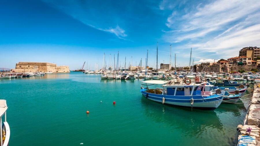 Crete: Knossos Palace, Archaeological Museum & Heraklion - Heraklion on foot: Venetian walls, the old port, and everyday Cretan scenes
