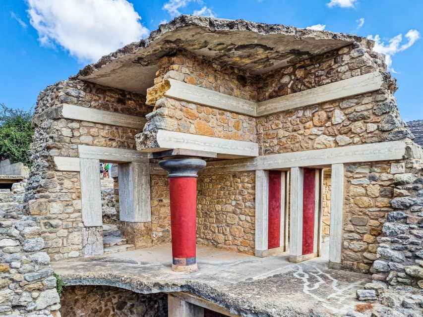 Crete: Knossos Palace & Heraklion City Tour - Guide Quality: Why the Live Explanation Matters