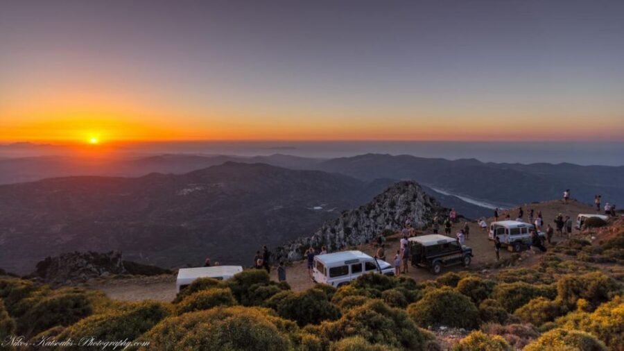 Crete: Land Rover Safari with Sunset Viewing, Dinner, & Wine - Sunset at the high viewpoint with sparkling wine and fruit