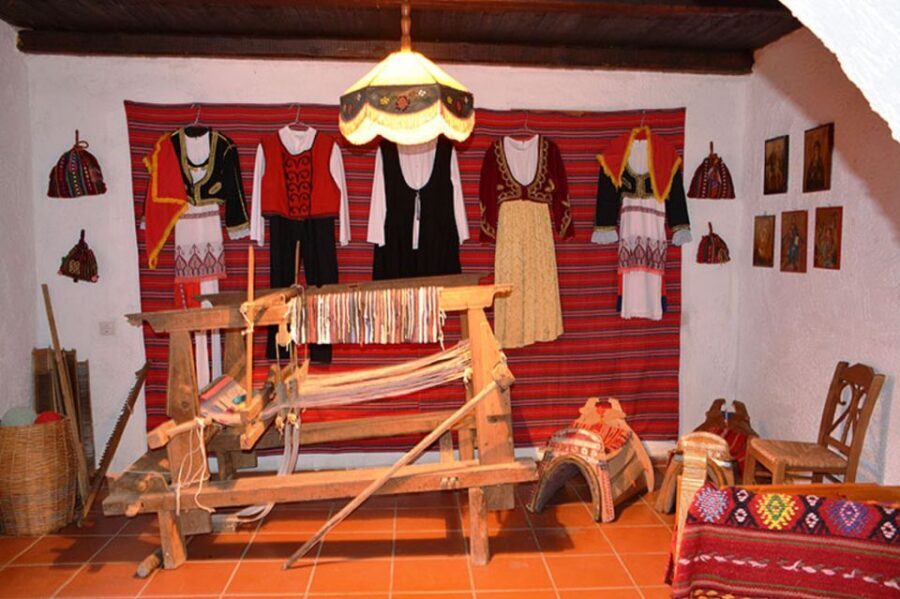 Crete: Traditional Dance Show and Buffet Dinner with Wine - Cretan dance show at the restaurant: folk dancing plus the social energy