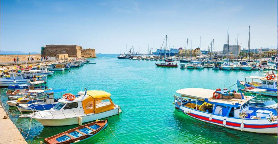 Day Trip To Heraklion City Center & Market & CretAquarium - Pateles Open-Air Market: Shop Like Locals, Not Like a Souvenir Hunter
