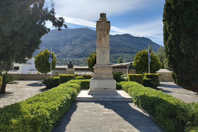 Ecobike-Knossos Palace-Wine tasting-Olive oil tasting - Stop 3: Archanes village stroll—small streets, easy pace