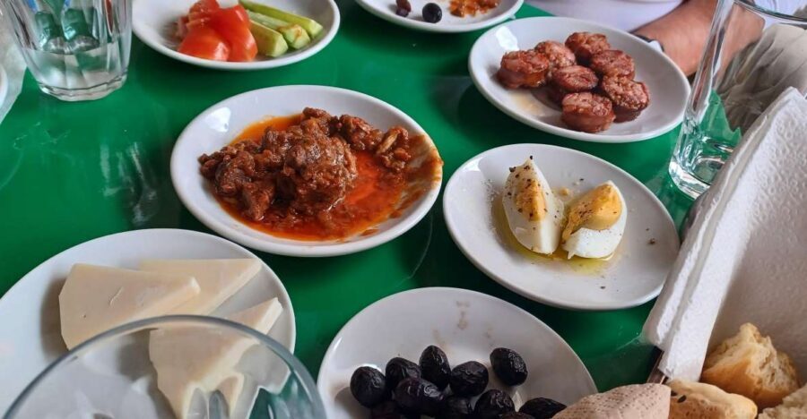 Food Tour in Heraklion – Discover Cretan Flavors - Key things to know before you go