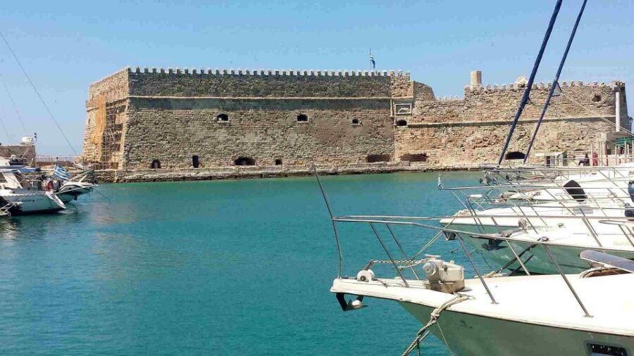 Food Tour in Heraklion – Discover Cretan Flavors - Plateia Eleftherias to Venetian Loggia: walking the everyday heart