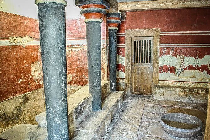 From chania : Knossos Palace & Archeological Museum Tour - Heraklion Archaeological Museum: the artifacts that make Knossos feel real