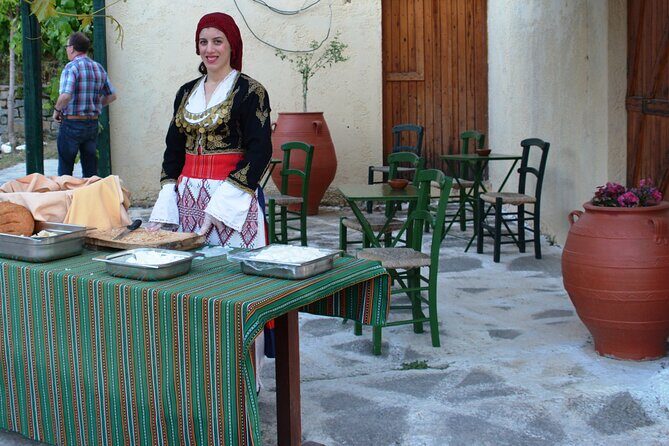 From Heraklion & Malia: Cretan Folklore Night with Buffet - Dancing Along: Learning Basic Steps at the End