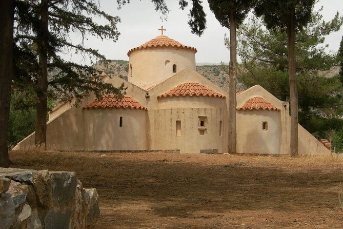 Full Day Agios Nikolaos - Elounda first: a resort town with proper scenery time