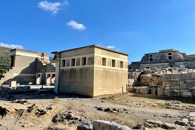 Full-Day Private Adventure: Knossos-Zeus’ Territory-Old Villages - Zeus’ Cave in the day plan: plan your steps and footwear