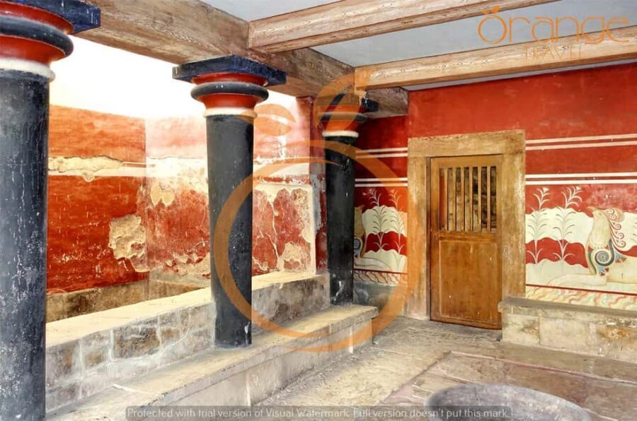 Full-Day Tour:Lasithi Plateau -Mythology Park&Knossos Palace - Knossos Palace: the Minoan labyrinth in real stone and rooms