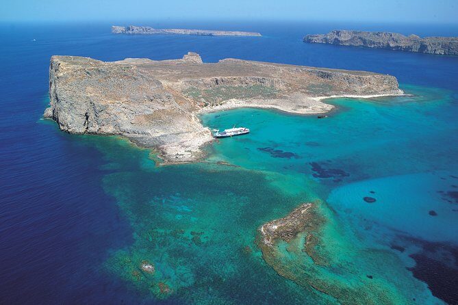 Gramvoussa - Balos - Gramvousa Fortress: castle time plus pirate-island context