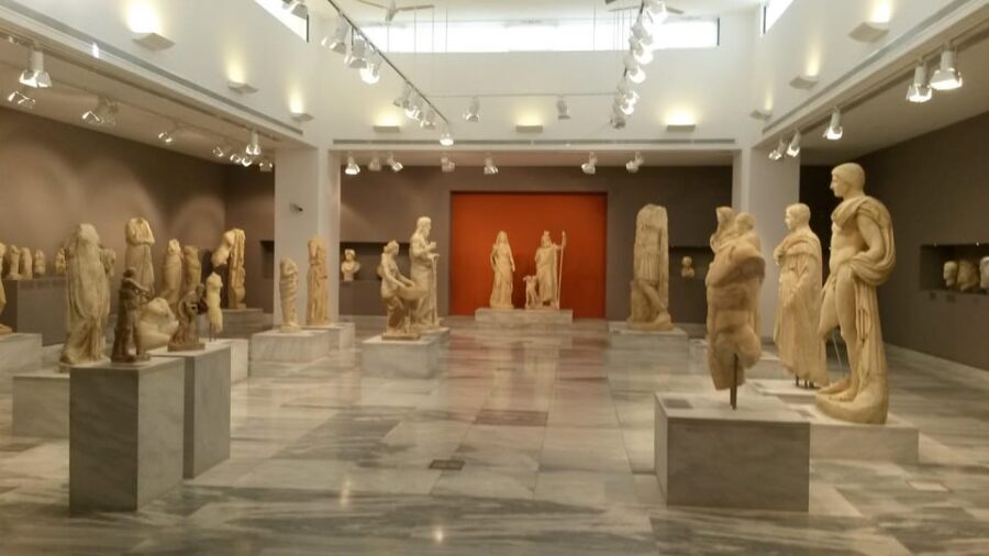 Heraklion: Archaeological Museum Ticket with City Audio Tour - Why the Heraklion Archaeological Museum is a high-value Cretan stop