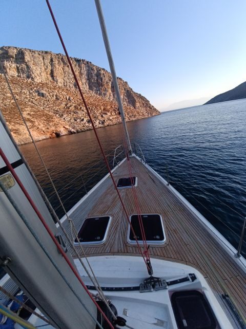 Heraklion: Dia Island Morning Sailing Trip with Snorkeling - The Sail to Dia Island: Time to Relax and Learn the Boat
