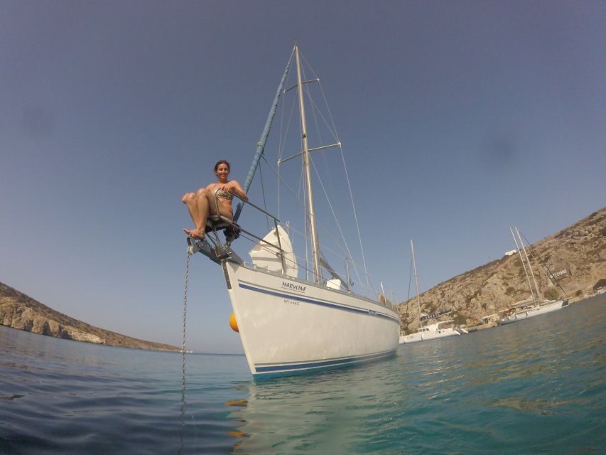 Heraklion: Dia Island Morning Sailing Trip with Snorkeling - Food, Wine, Fruits, and Snacks: Why the On-Board Pace Feels Fair