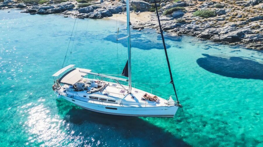 Heraklion: Dia Island Sailboat Cruise with Swimming and Meal - Dia Island by small-group sail: what the size change really buys you