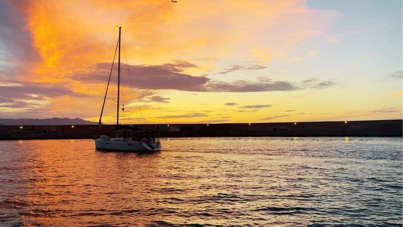 Heraklion: Dia Island Sunset Boat Tour with Dinner - Dinner Onboard: Greek Flavors With Unlimited Drinks