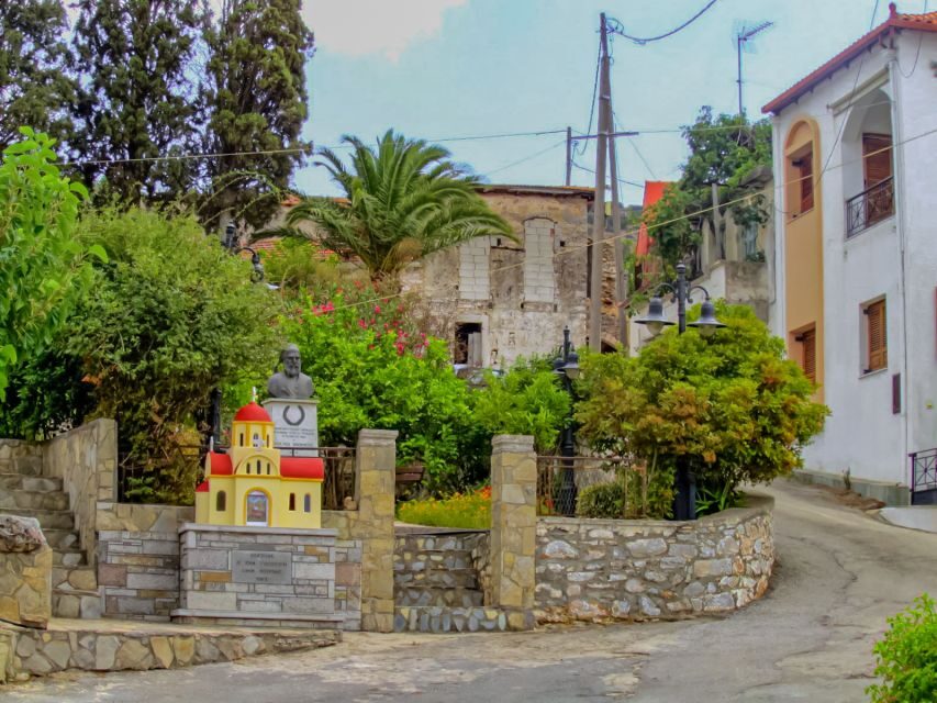 Heraklion: Eastern Crete Highlights Shore Private Tour - Agios Nikolaos and its lake area: where the mood shifts
