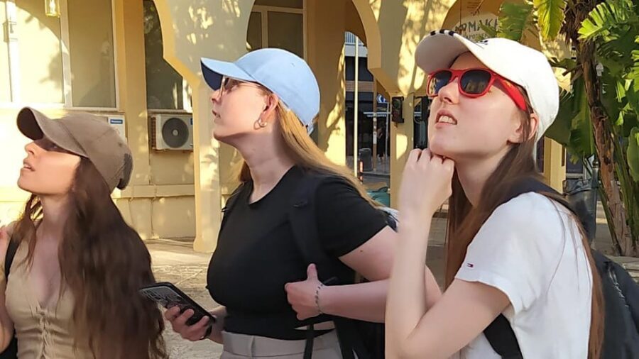 Heraklion: Family Zorba Treasure Hunt with Food Stop - Heraklion Archaeological Museum and Agios Minas Cathedral: Big Landmarks, Short Timing