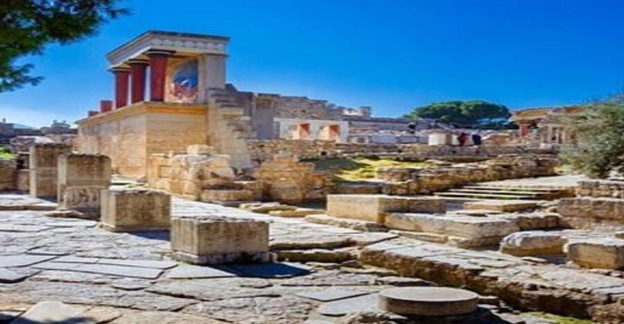 Heraklion: Knossos Palace Guided Tour Half Day - Entering the Palace of Knossos: 1700–1400 BC and up to five stories