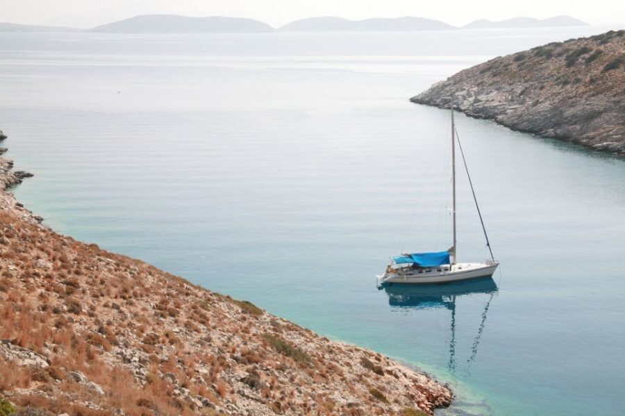 Heraklion: Nature Reserve Dia Island Full-Day Cruise & Lunch - Stop 1: Agrilia Bay—wild oregano and a calmer first swim
