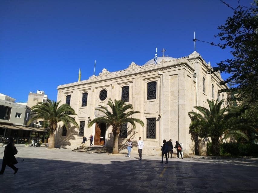 Heraklion: Sightseeing Tour with Greek Meze - Central Market: where you learn what locals actually do