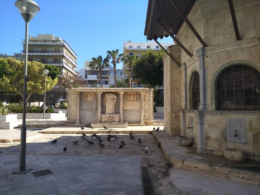 Heraklion: Sightseeing Tour with Greek Meze - Greek meze included: how to make the meal feel like part of the tour
