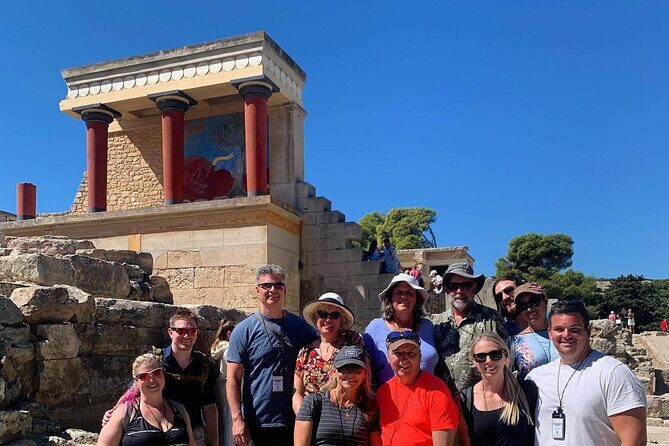 Knossos and Arch Museum of Heraklion (Guide+Transfer+Ticket) - Finding your guide: the Little Garden meeting point at Knossos