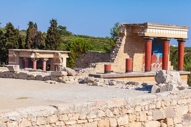Knossos, Lasithi, Zeus Cave & Olive Mill Farm Combo Tour - Price and logistics: what you really pay for