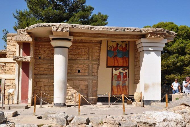 Knossos Palace guided tour - Heraklion City tour + market - Price and logistics: does $37 feel fair?