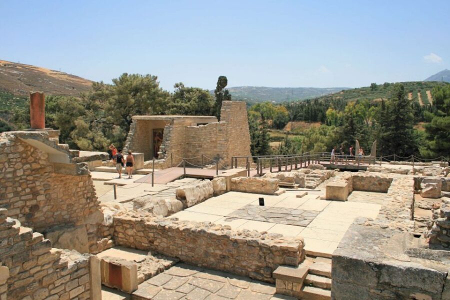 Knossos Palace guided tour - Heraklion City tour + market - Price and Value: What $37 Really Buys (and What Costs Extra)
