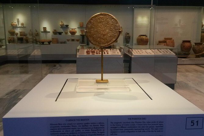 Knossos palace & the Archaeological museum of Heraklion (with Transfer) - How the guides change the experience (Yannis, Eleni, Katerina, and more)