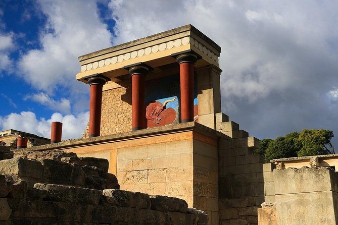 Knossos Private Full-Day Tour from Heraklion with Pick Up - Stop 3: Koules Fortress (Castello del Molo) at the Port Entrance