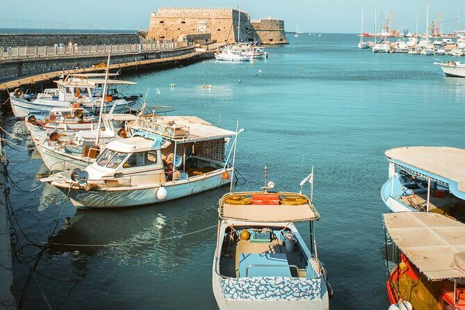 Minoan Crete from 3.000 BC: Knossos Palace & Museum with Wineries from Heraklion - Heraklion city stop: restaurant recommendations that actually help