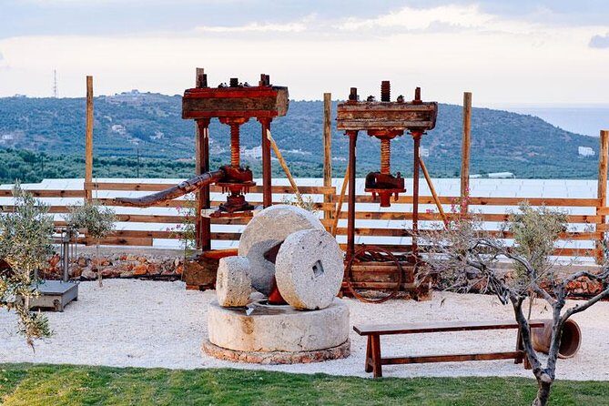 Olive Mill Festival - Getting to the Lyraki olive factory: what pickup changes