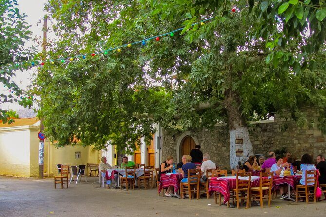 Private 6.5h shore tour to Eastern Crete from Heraklion - Price and value: what $680.50 for up to 3 people really means
