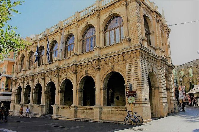 Private Tour Knossos & Heraklion City - Heraklion from the Venetian Walls to Kazantzakis’ tomb