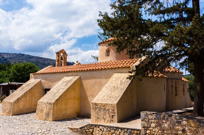 Road-trip to Lasithi, Zeus Cave, Vidiani, Krasi & Olive Mill Farm - Psychro Cave of Zeus: The Walk Is the Real Adventure