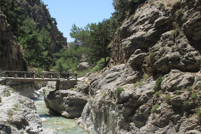 Samaria Gorge Trek: Full-Day Excursion from Heraklion with Guide - Boat from Agia Roumeli to Sfakia, then bus back to Heraklion