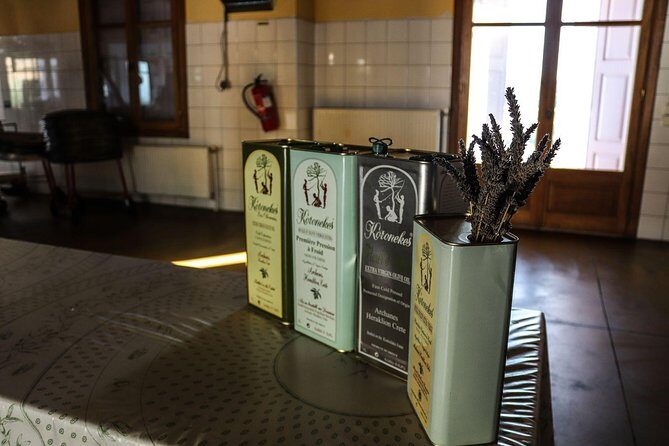 Semi Private Wine, Olive Oil, and Terroir Tour of Heraklion area with Tastings - Digenakis Winery: five wines and mezze that make the flight make sense