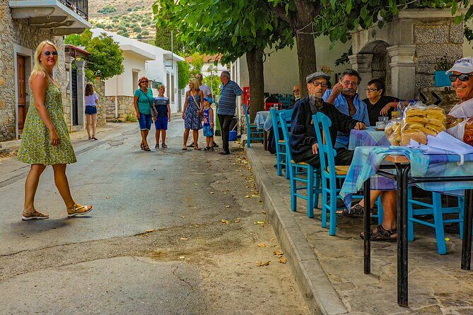 Small Group Eastern Crete Heritage Tour for Cruiseships - Stop 3: Kritsa’s Narrow Lanes, Churches, and Hand-Woven Textiles