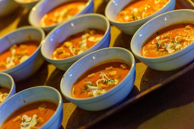 Spectacular Dinner-Show - Food and Drinks: What the Meal Is Like and How VIP Changes It